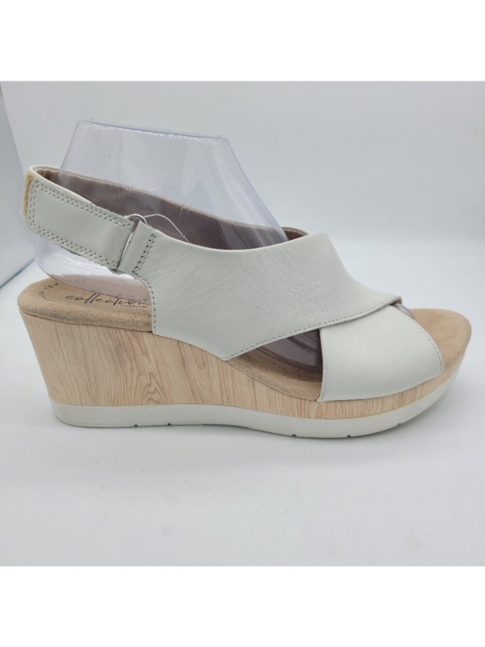 Collection By Clarks Cammy Pearl Sling Back Leather Beige Wedge Heels Sandals 9 - Picture 2 of 10